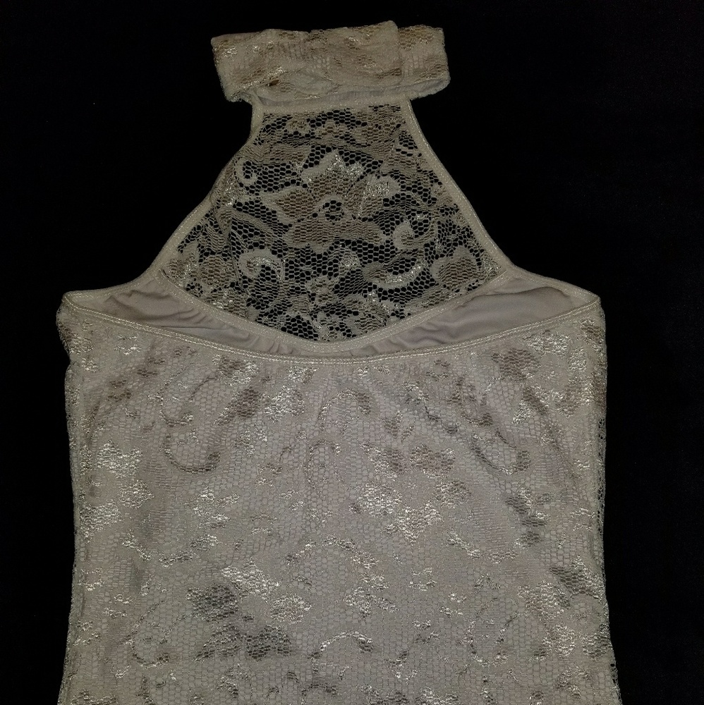 White lace dress - Picture 4 of 5